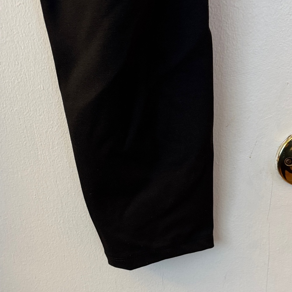 Simply Vera Vera Wang Black Mid-Rise Skinny Straight Leg Jeans. Women Size M - Picture 7 of 8